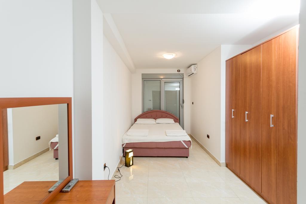Adriatic Raf Apartments Budva Eksteriør bilde